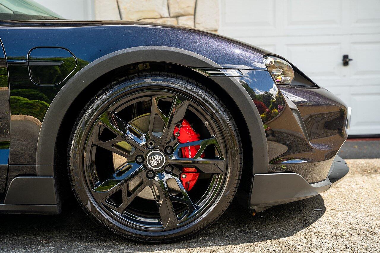 Porsche Taycan view 4
