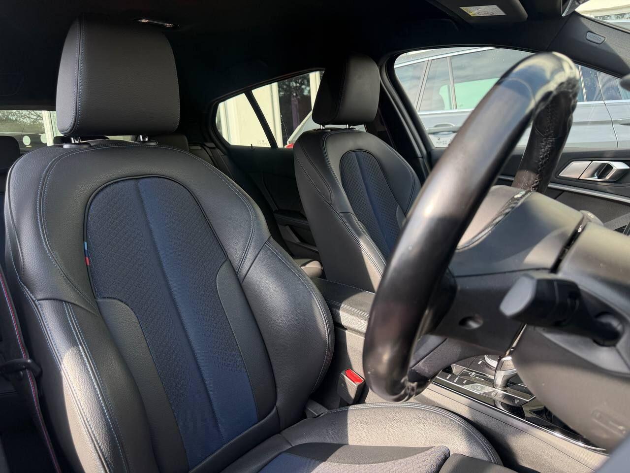 BMW 1 Series view 12