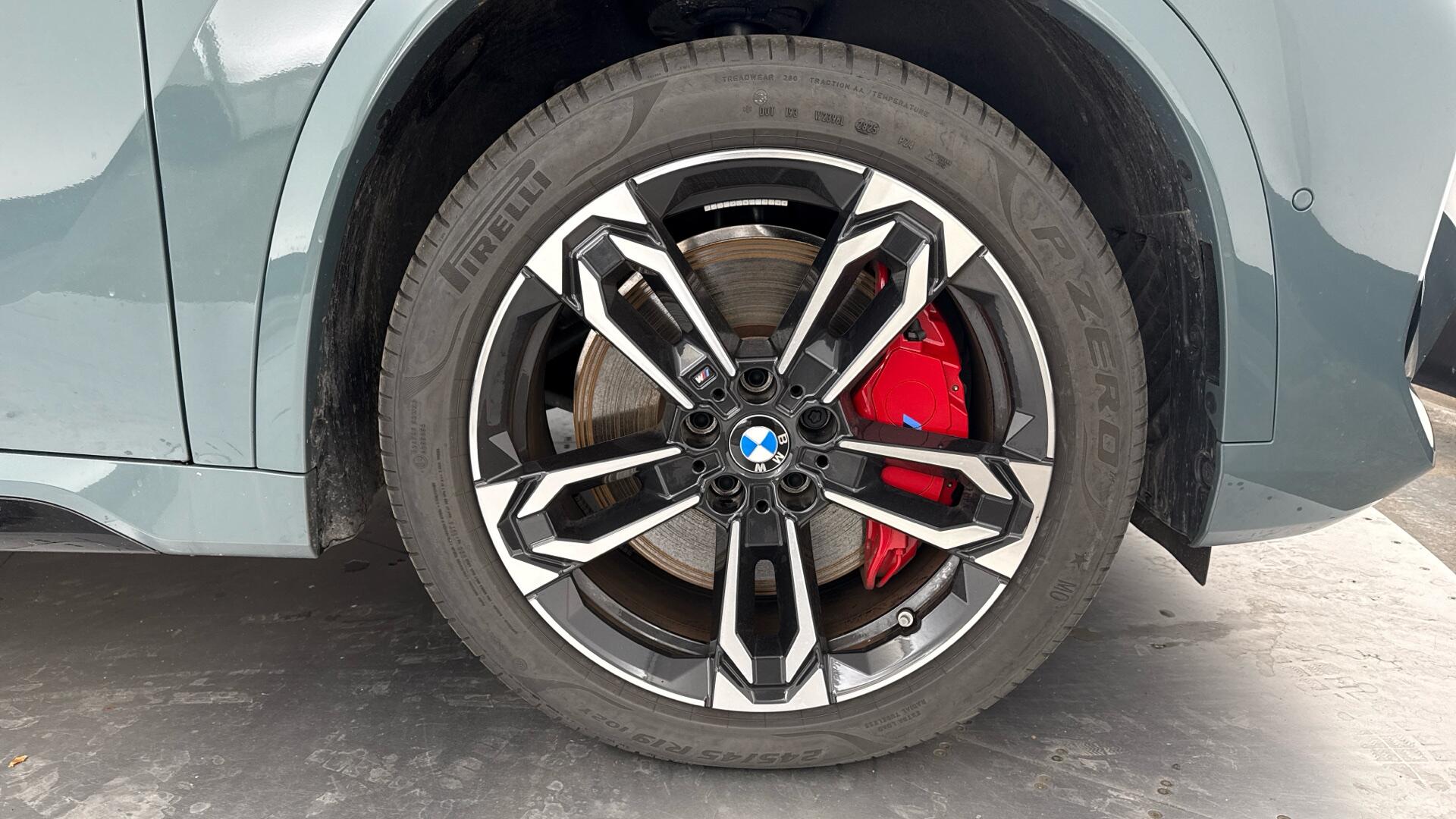 BMW iX1 view 14