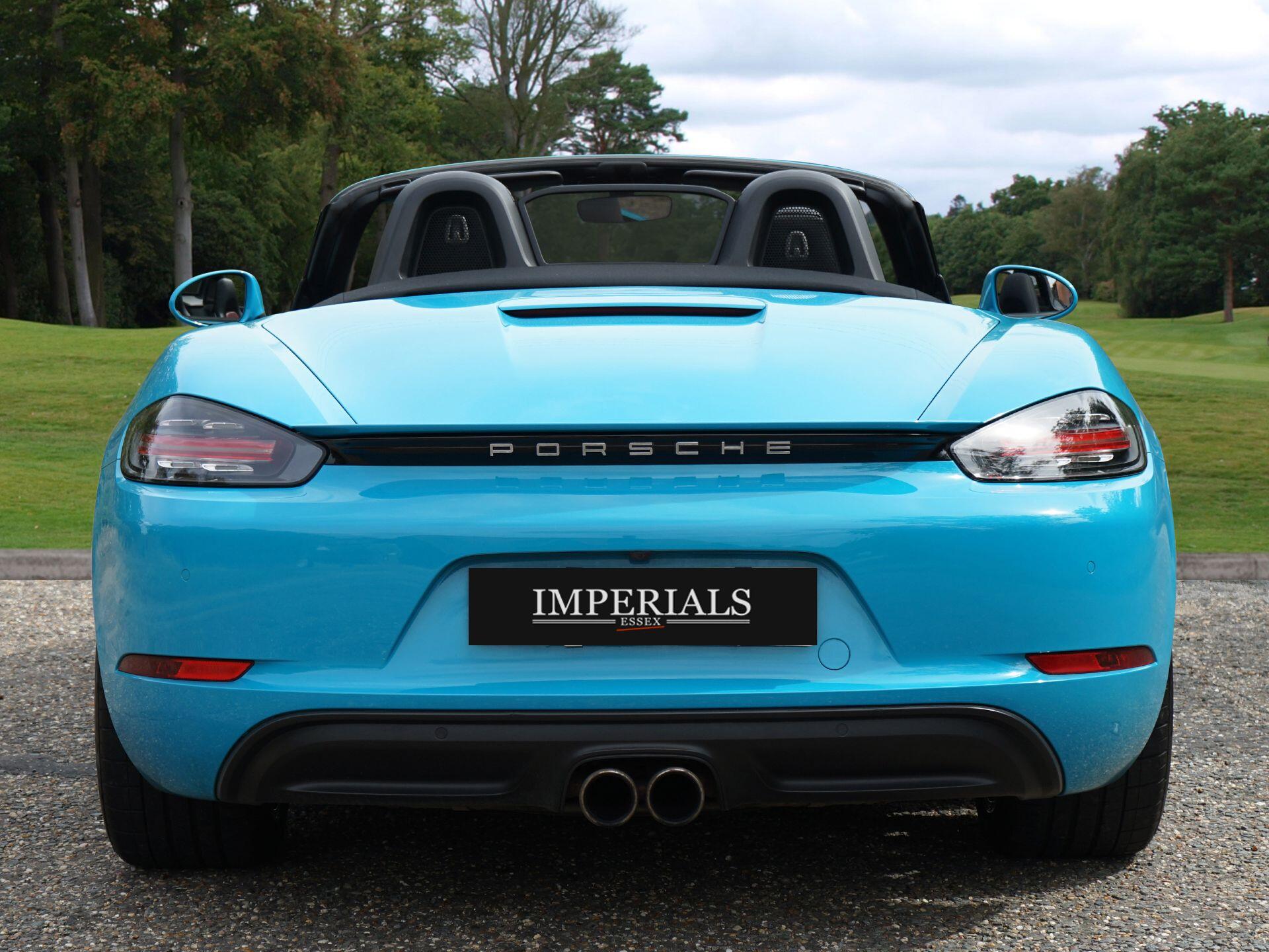 Porsche 718 Boxster view 12