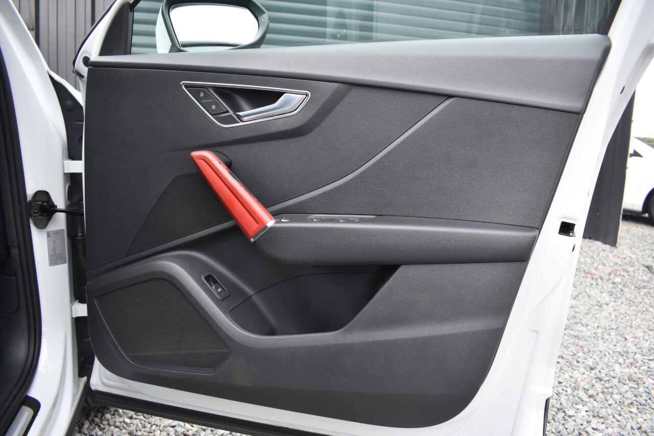 Audi Q2 view 10