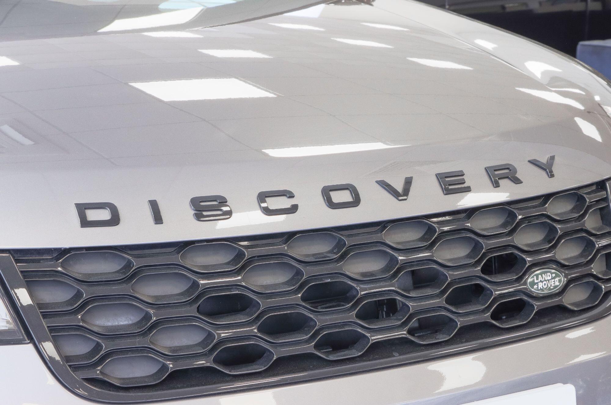 Land Rover Discovery view 15