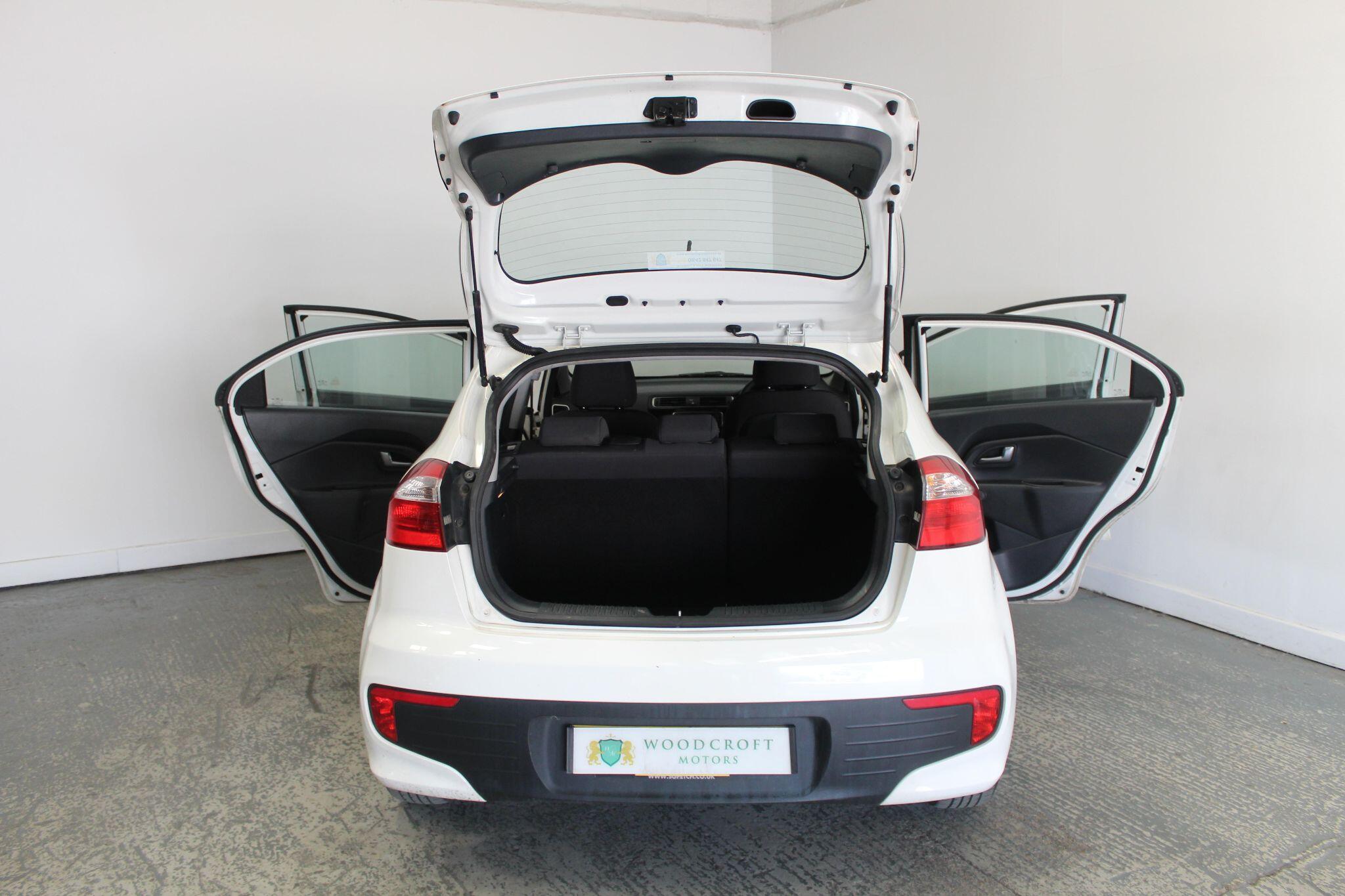 Kia Rio view 20