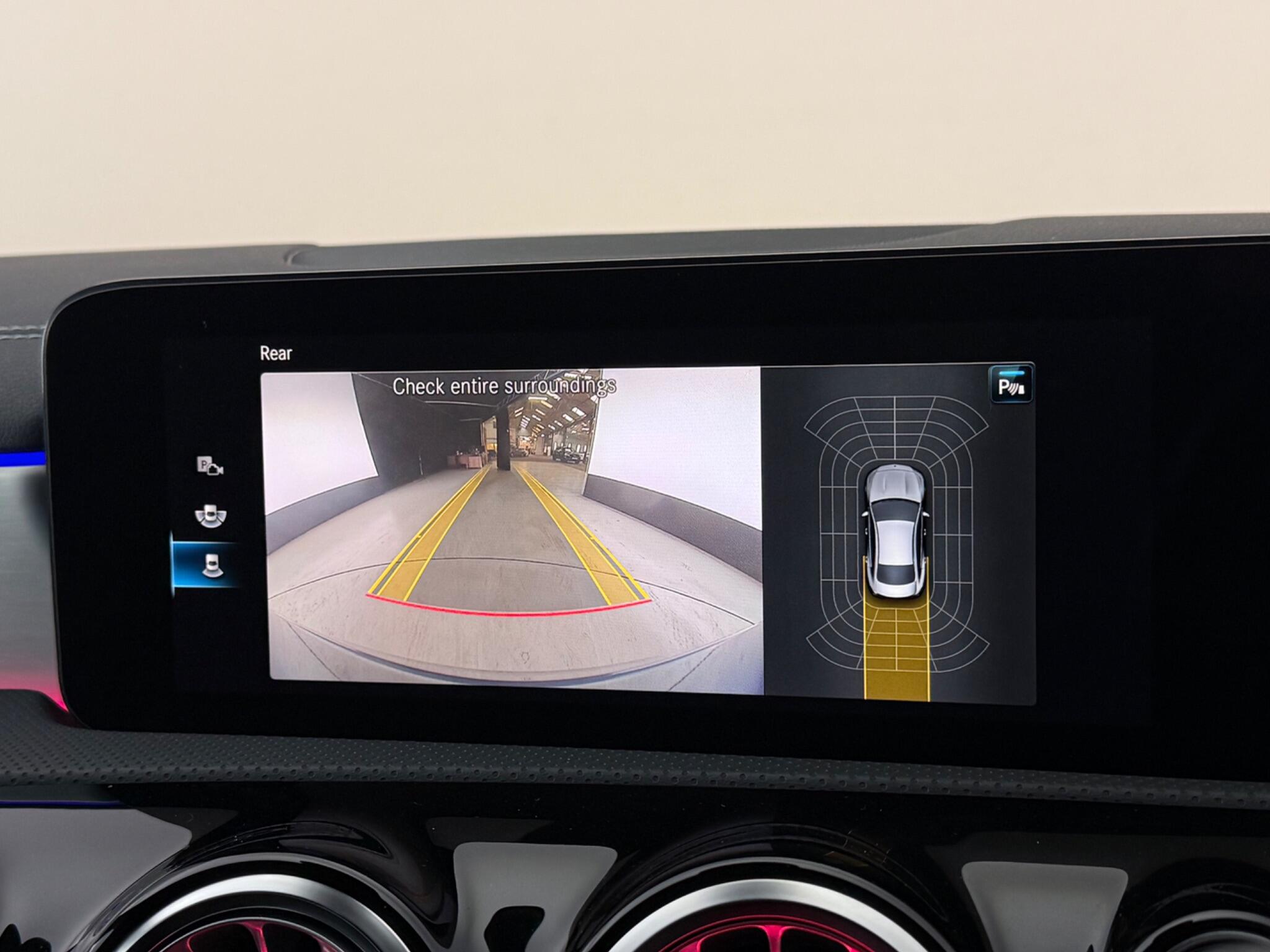 Mercedes-Benz Cla view 32