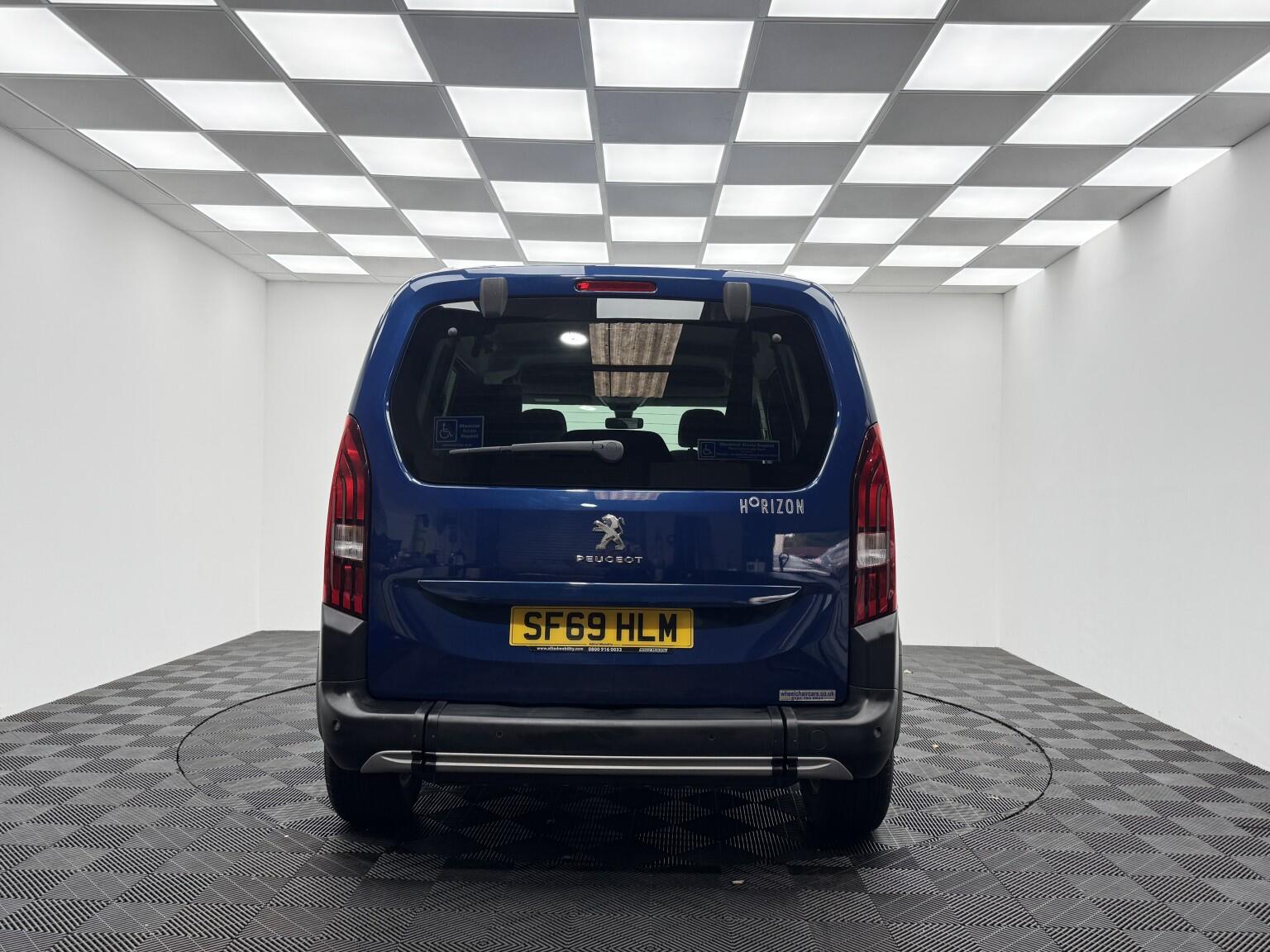 Peugeot Rifter view 5