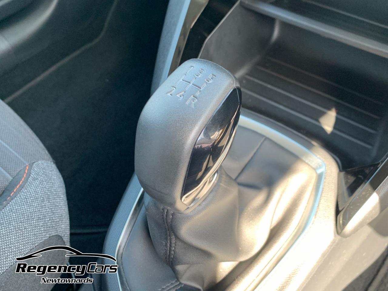 Peugeot 208 view 51
