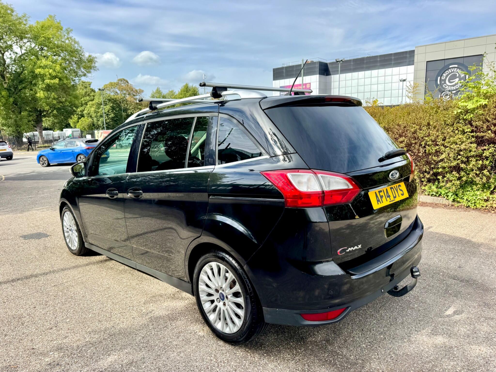 Ford Grand C-Max view 3