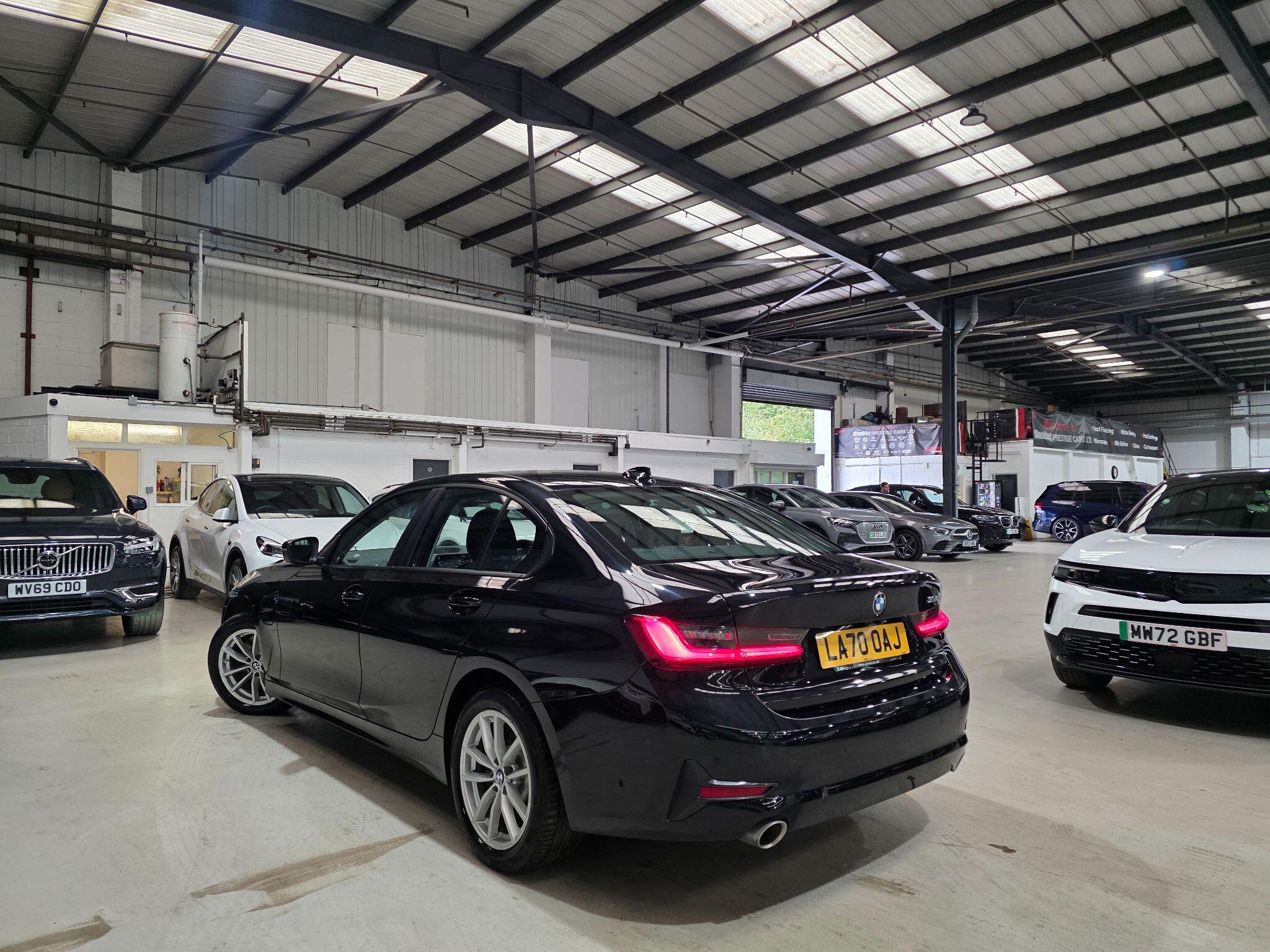 BMW 3 Series view 30