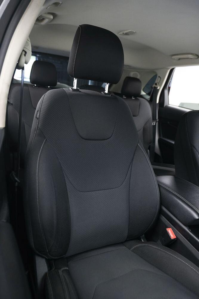 Ford Edge view 13