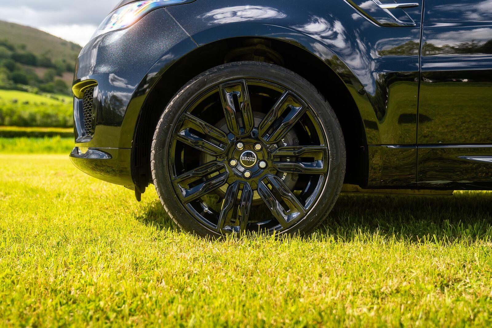 Land Rover Range Rover Sport view 14