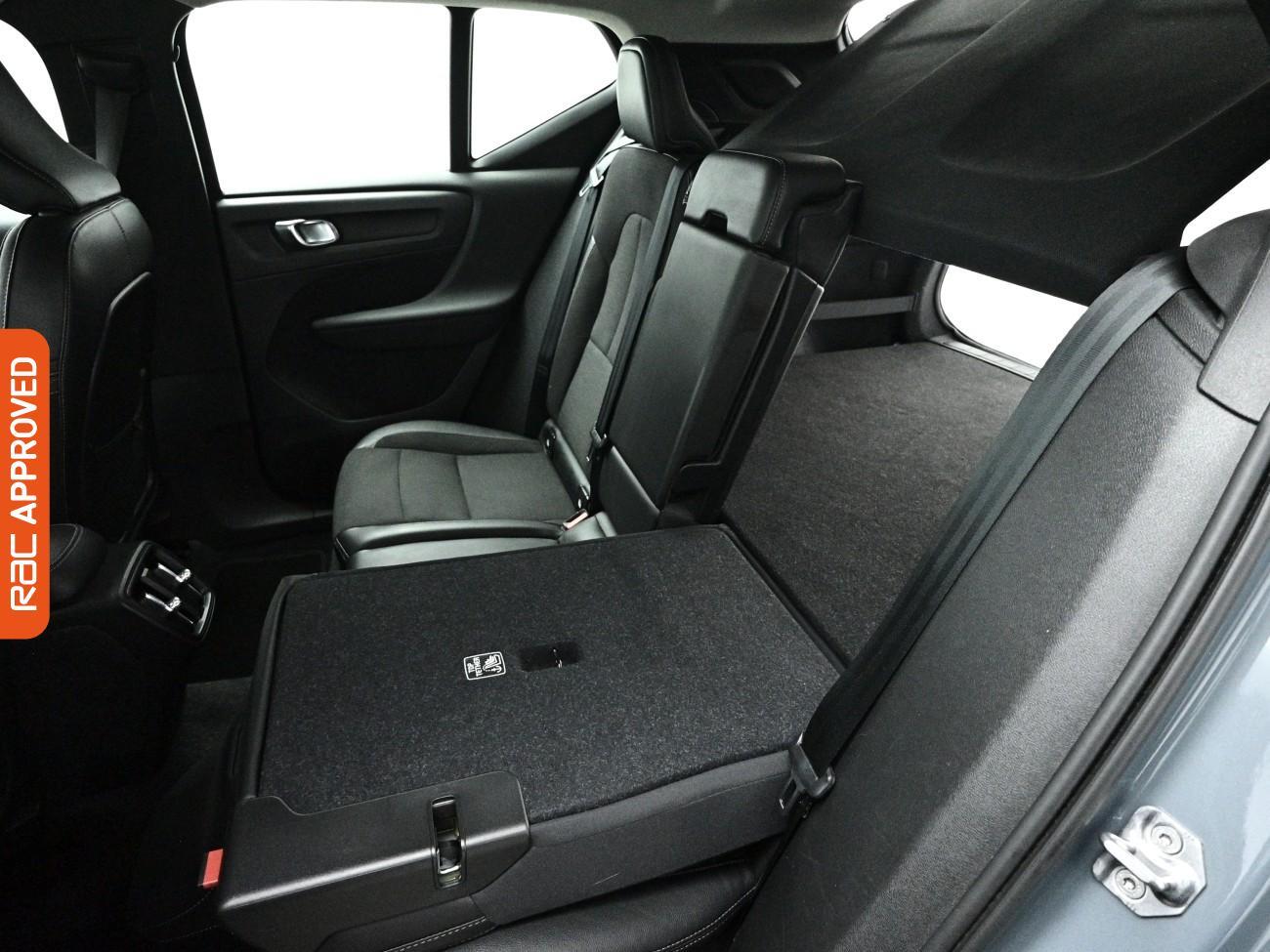 Volvo XC40 view 24
