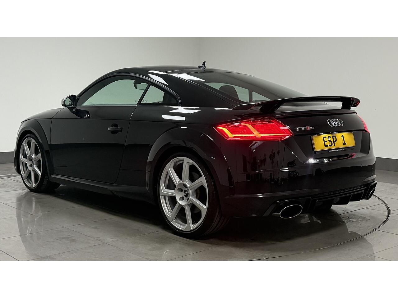 Audi TT RS view 6