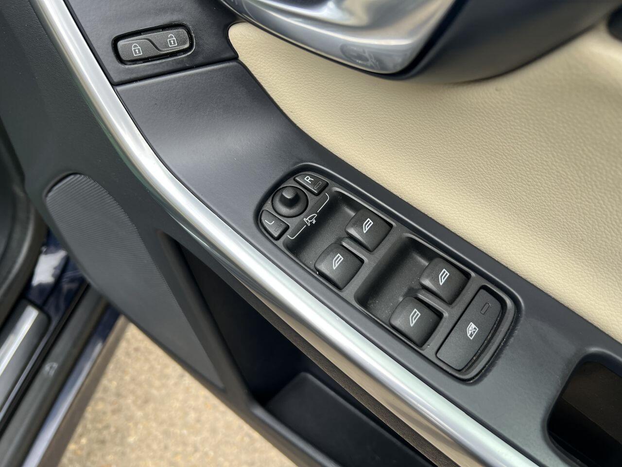 Volvo XC60 view 55