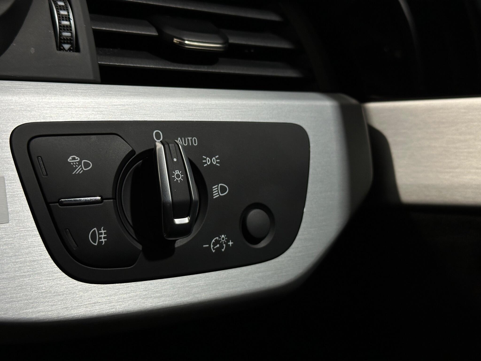 Audi A4 view 18