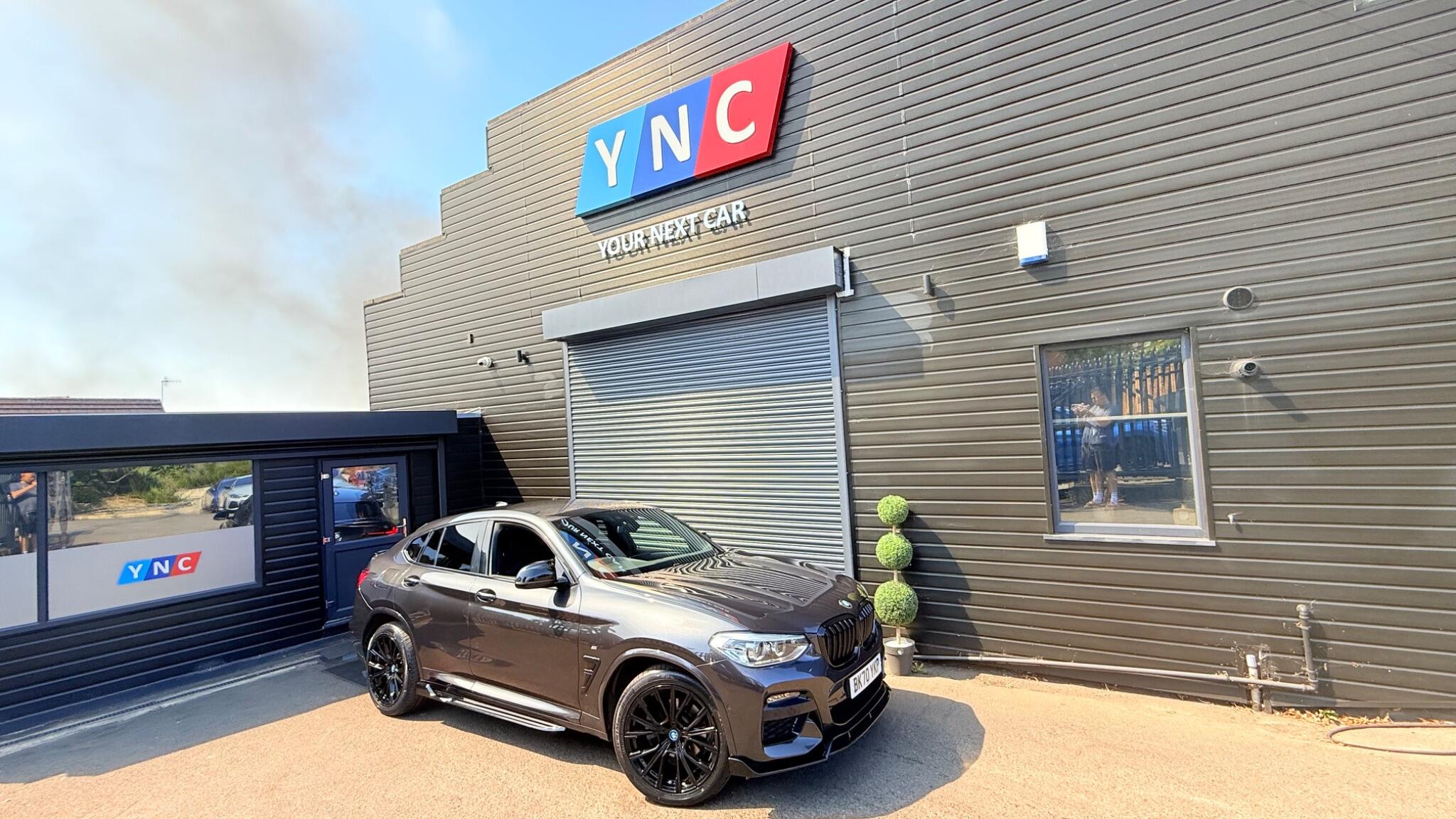 BMW X4 view 17