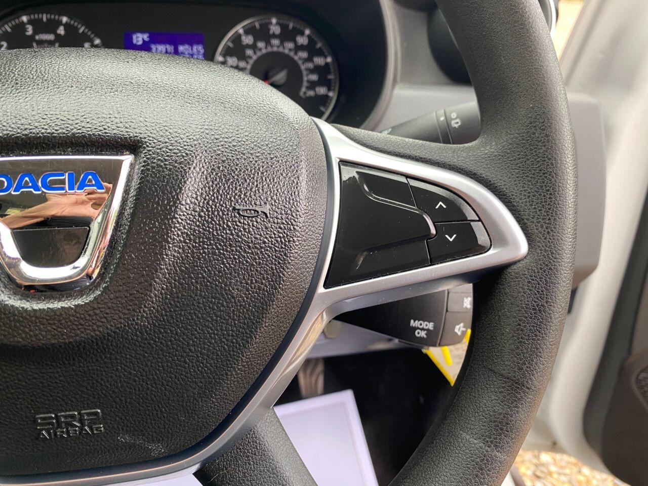 Dacia Duster view 22