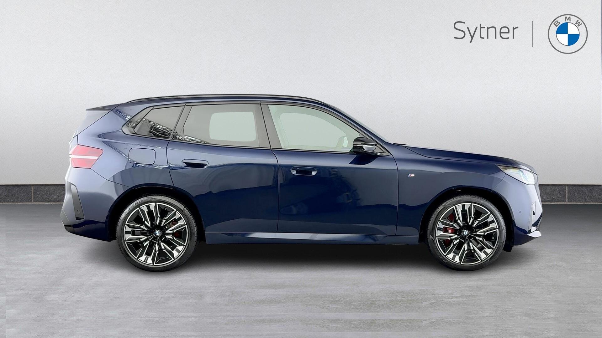 BMW X3 view 3