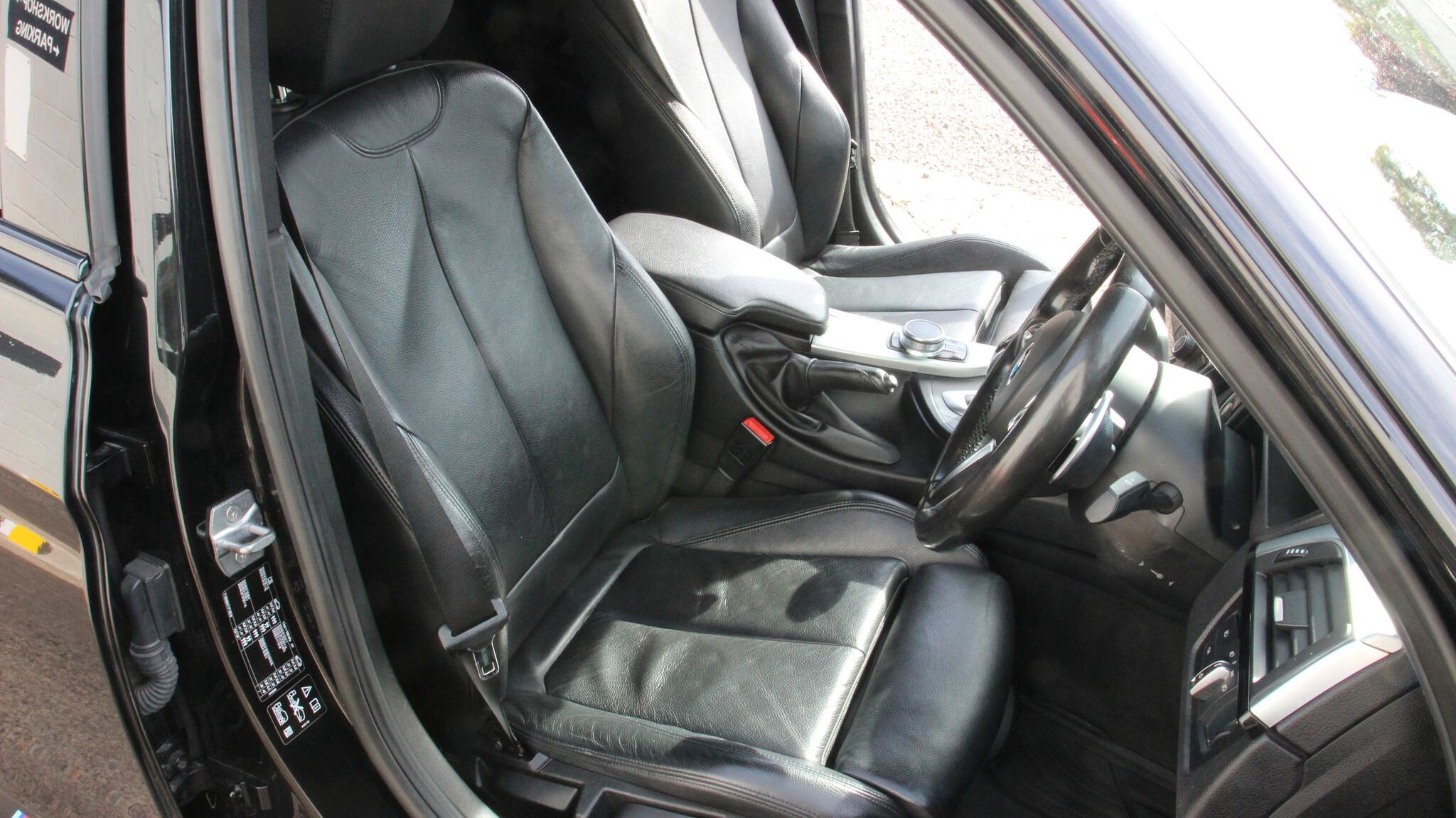 BMW 3 Series view 17