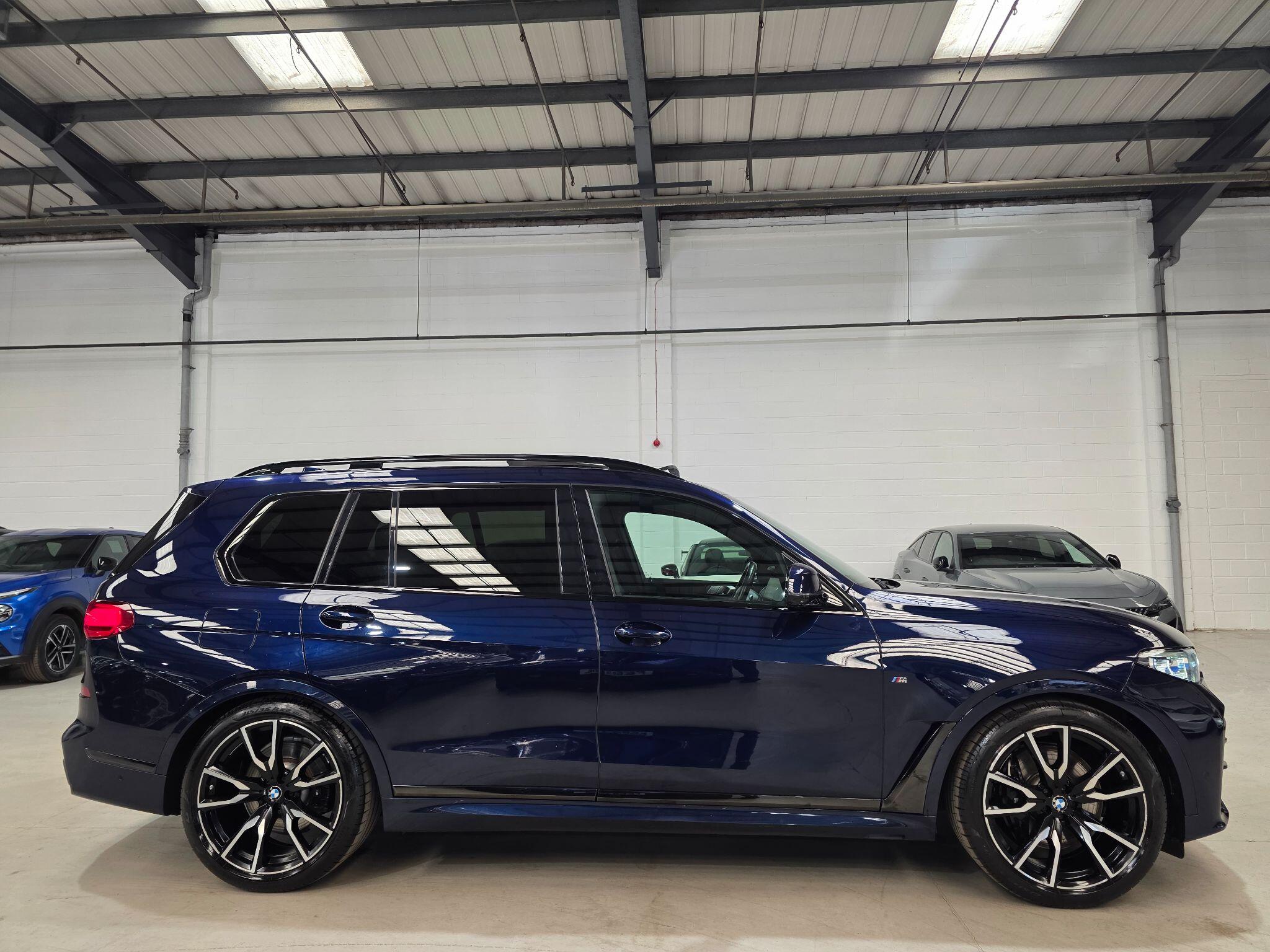 BMW X7 view 80