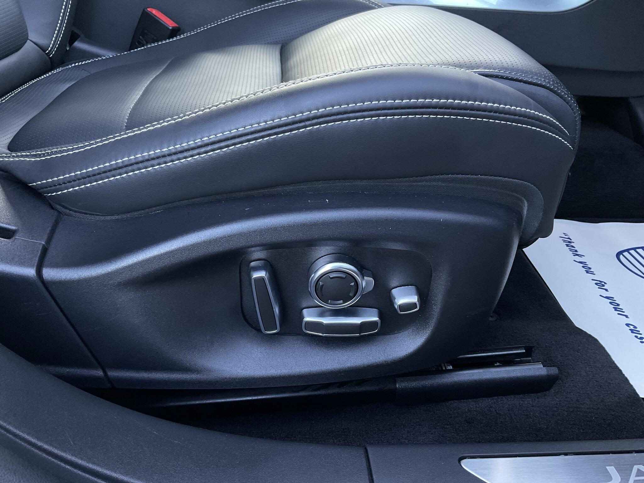 Jaguar I-Pace view 30
