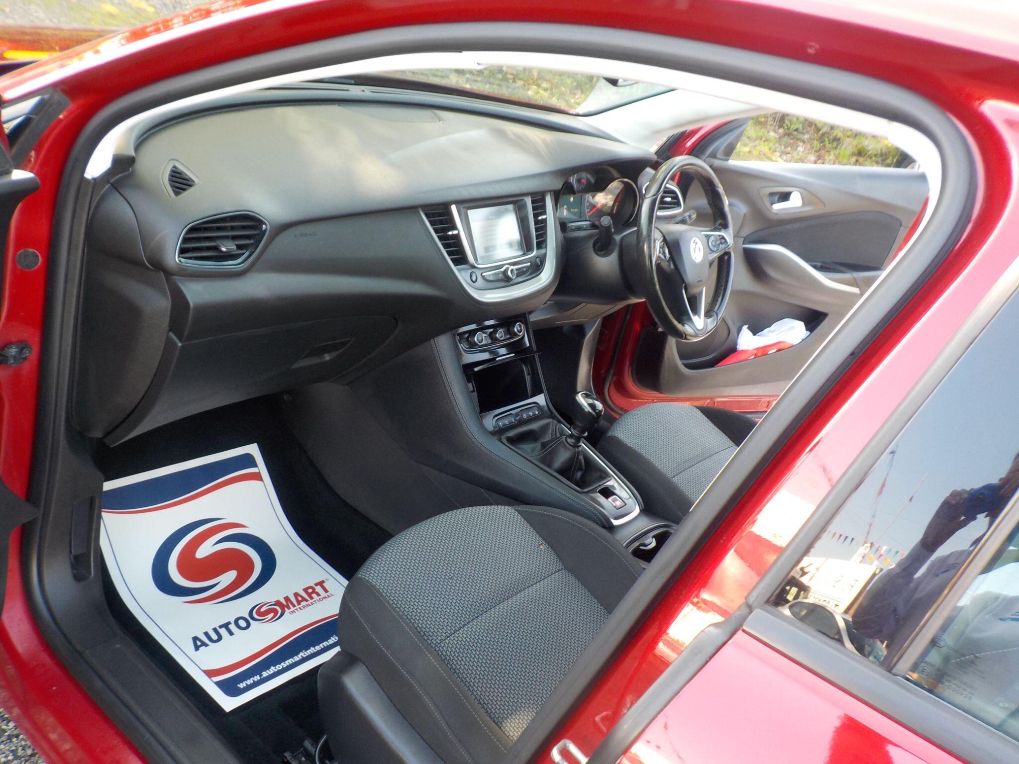 Vauxhall Grandland X 1.5 Turbo D BlueInjection SE Euro 6 (s/s) 5dr