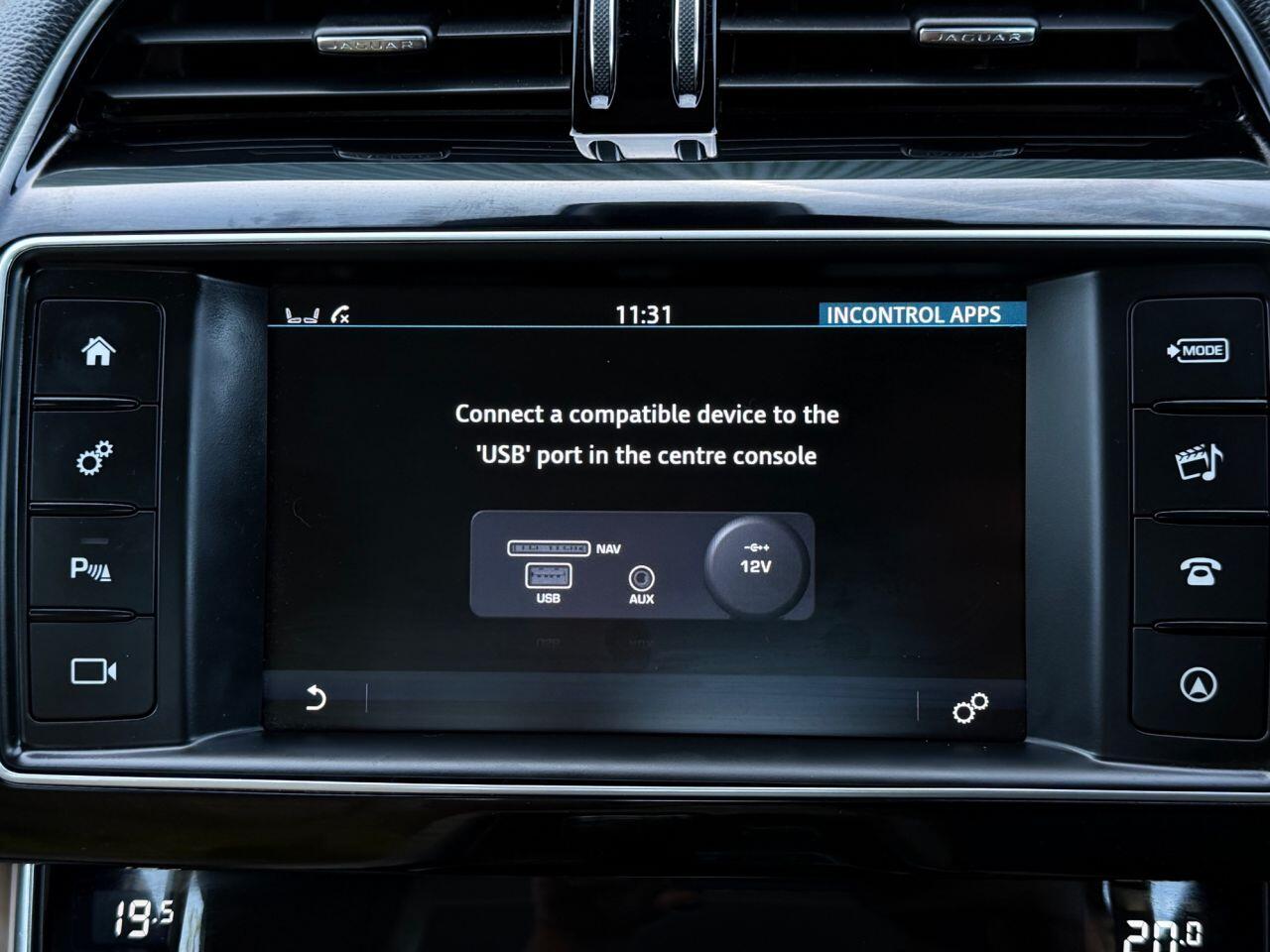 Jaguar Xe view 36