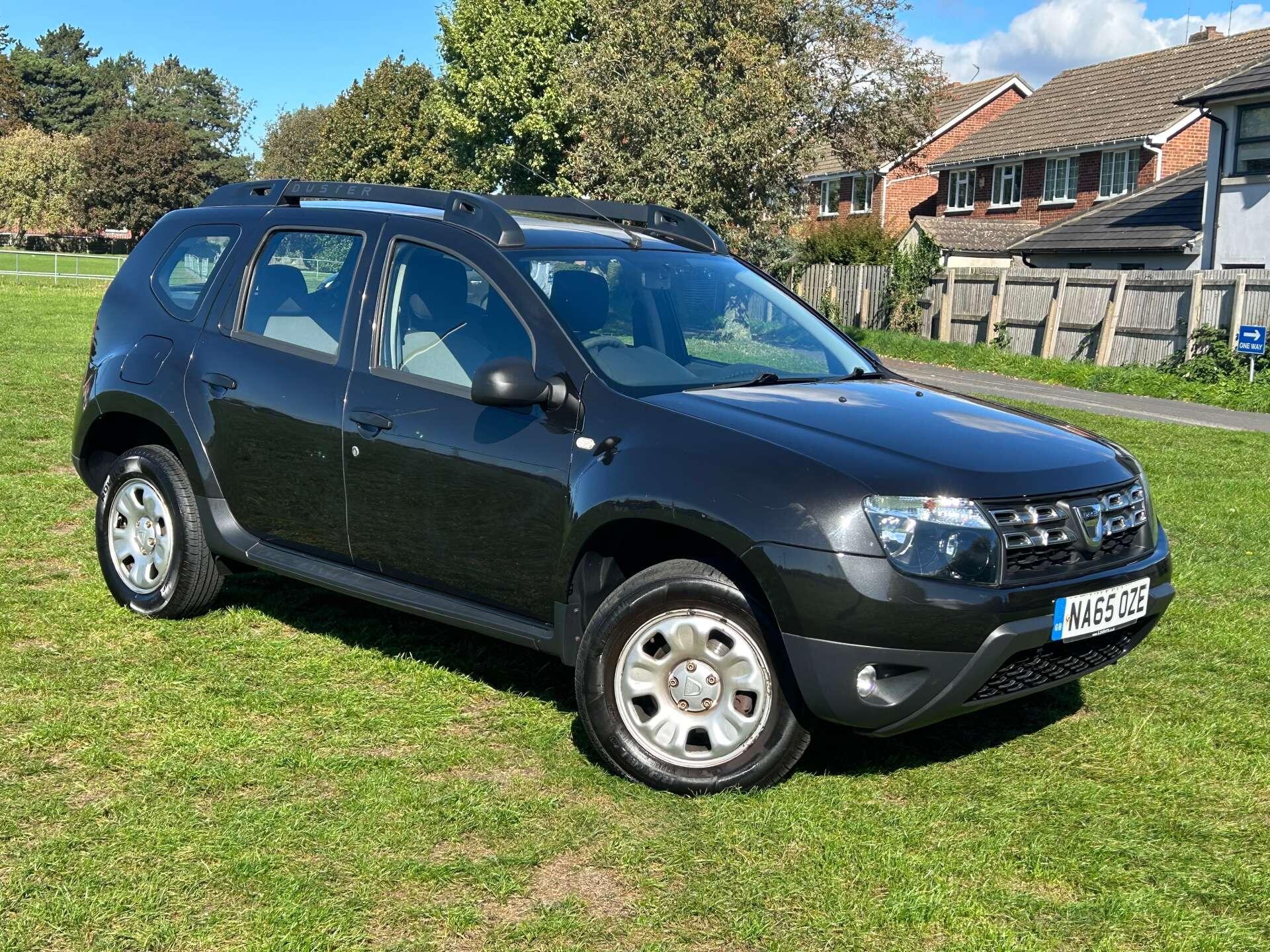 Dacia Duster view 3