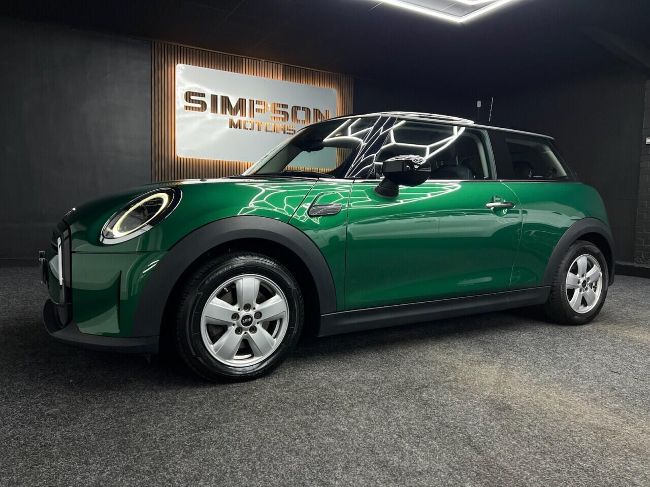 Mini Hatch view 3