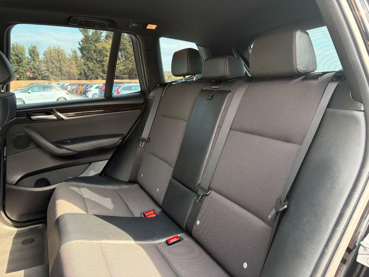 BMW X3 view 25