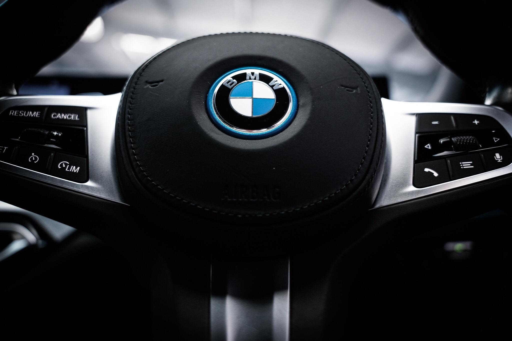 BMW 3 Series view 48