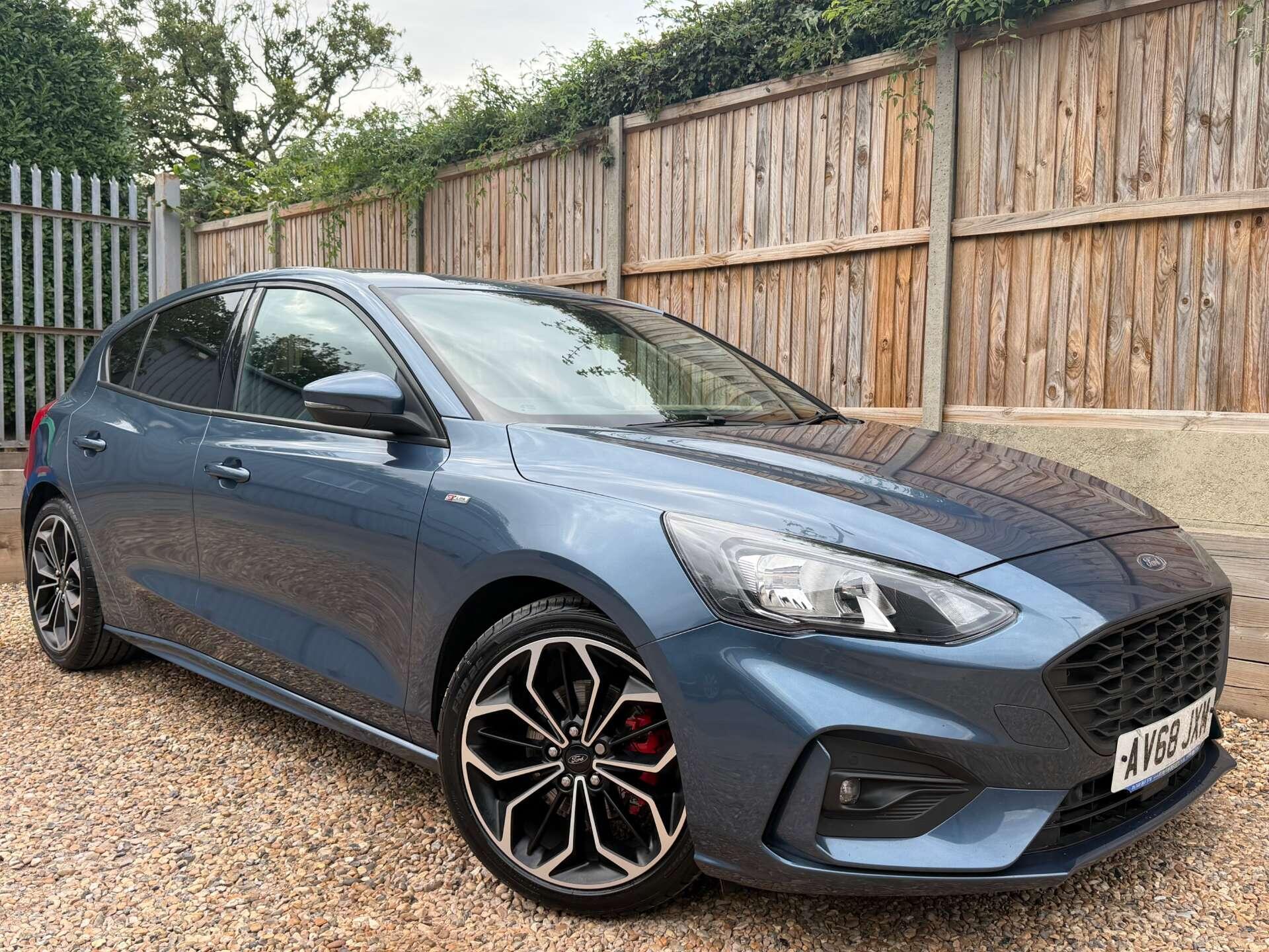 Ford Focus view 9