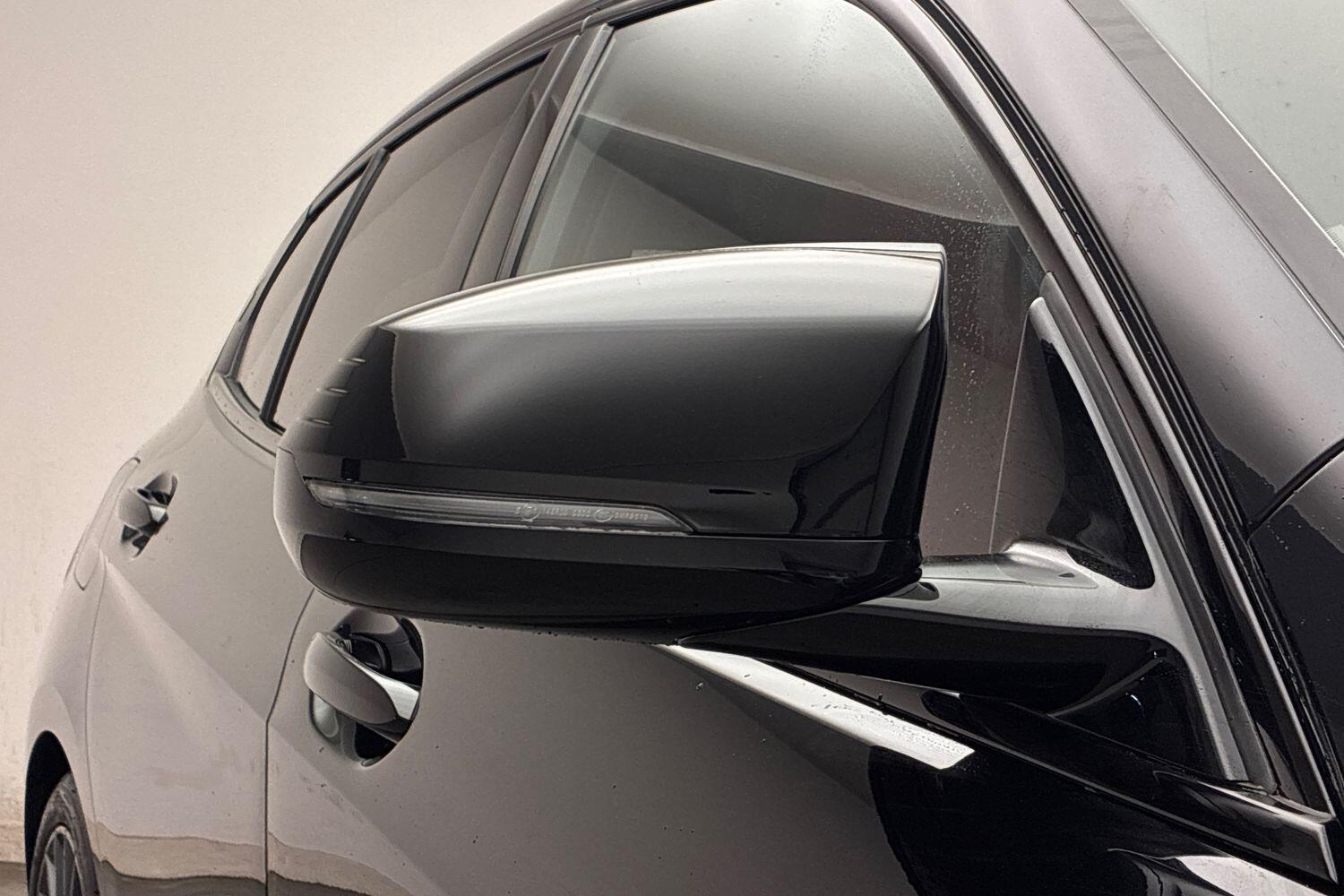 BMW 1 Series view 29