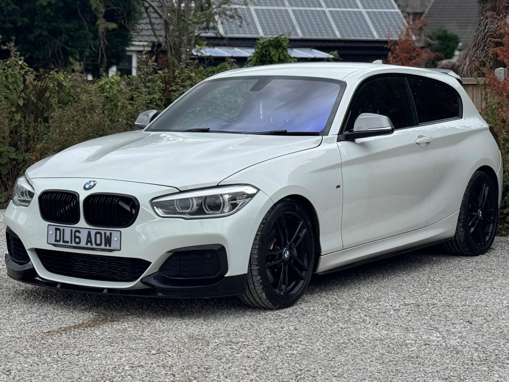 BMW 1 Series view 6