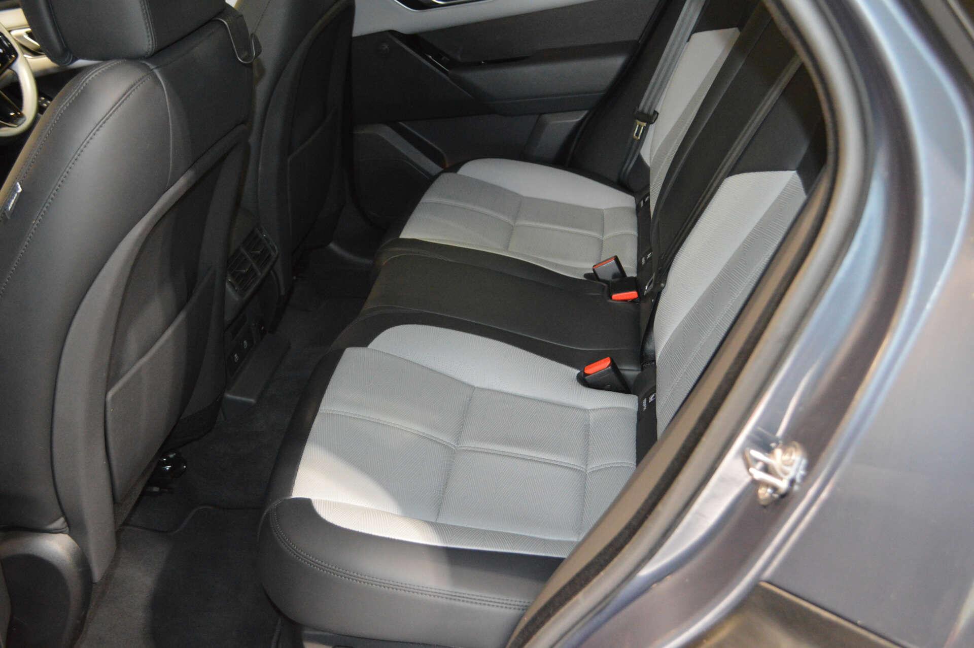 Land Rover Range Rover Velar view 24
