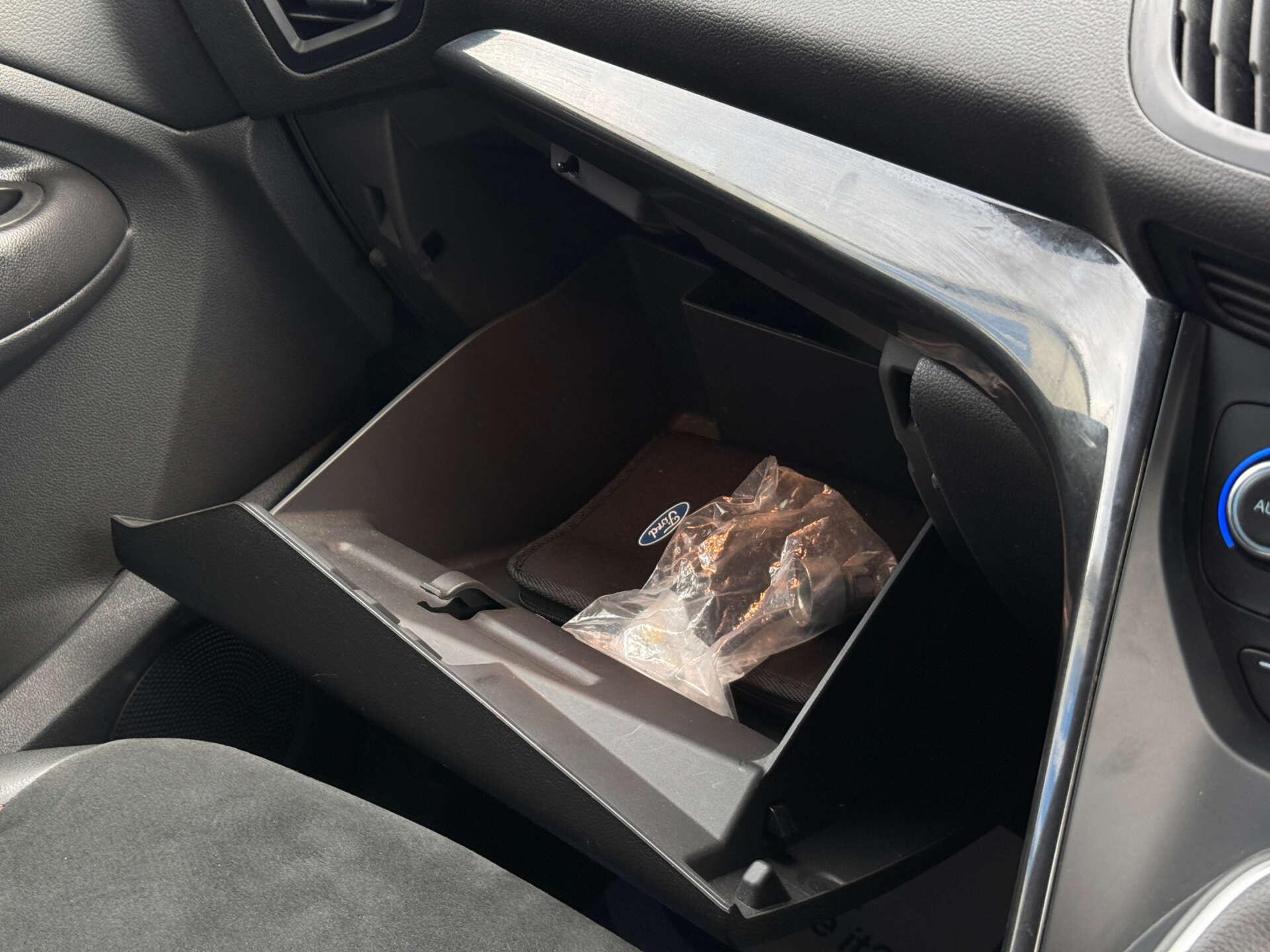 Ford Kuga view 65