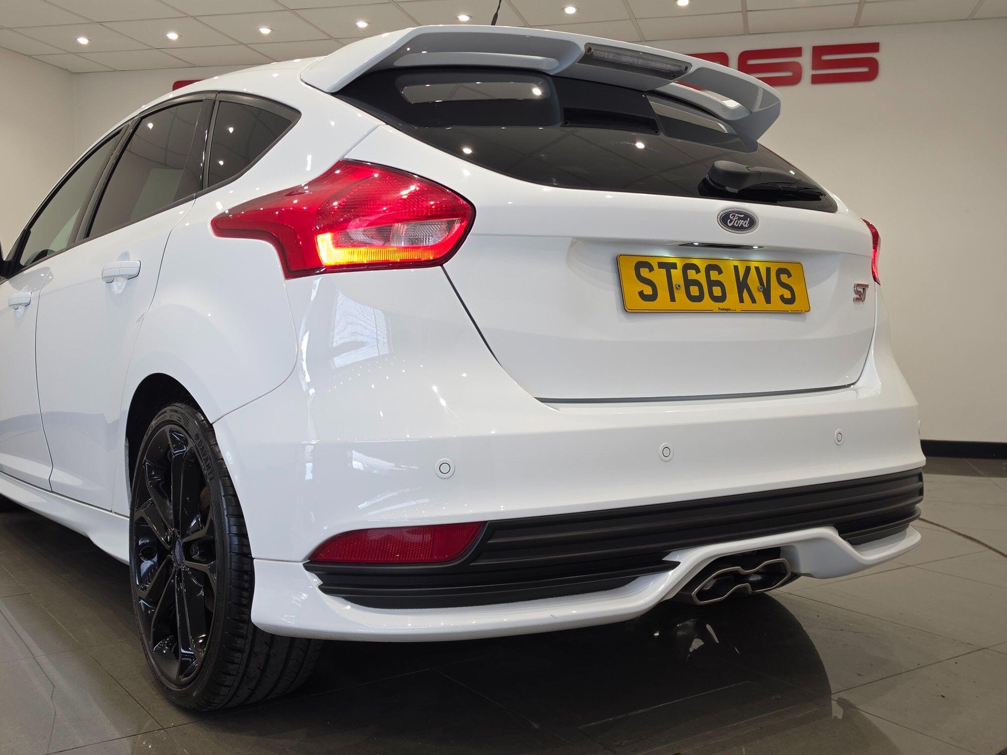 Ford Focus view 67