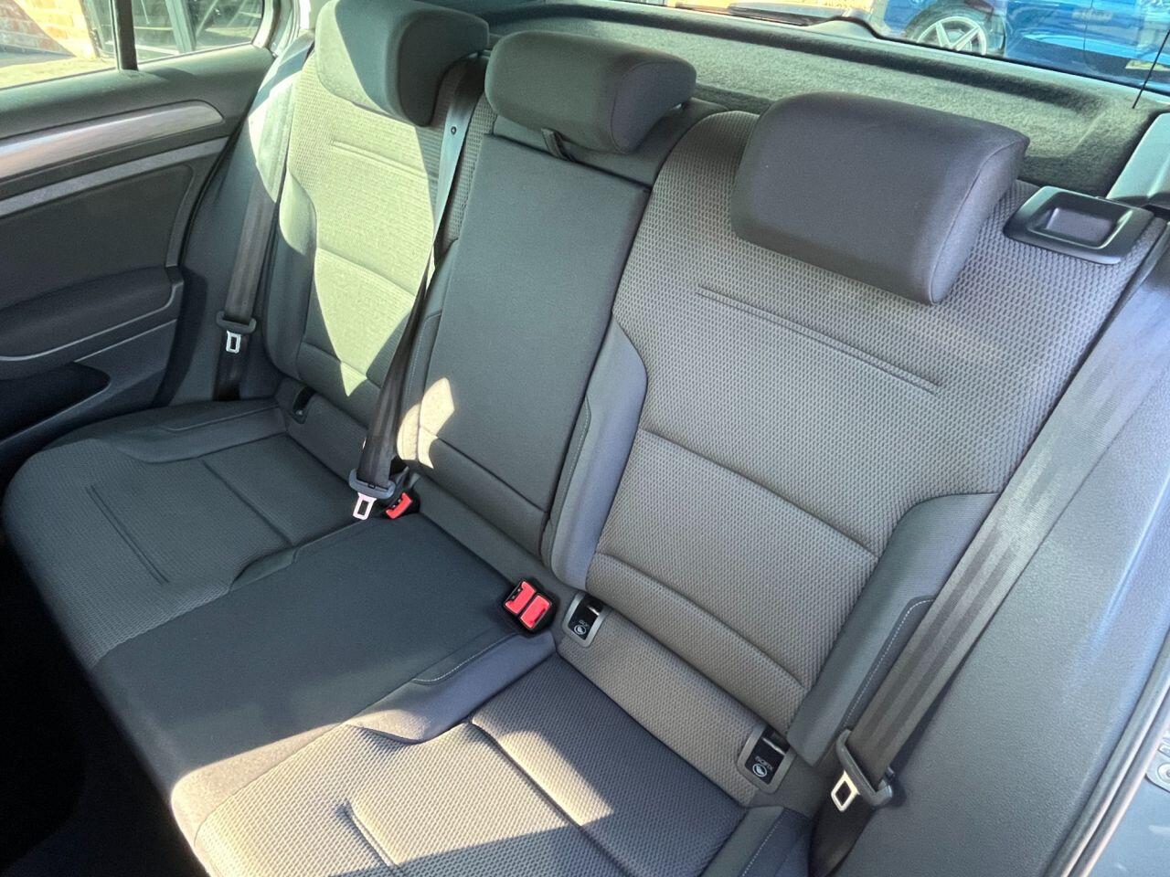 Volkswagen Golf view 13
