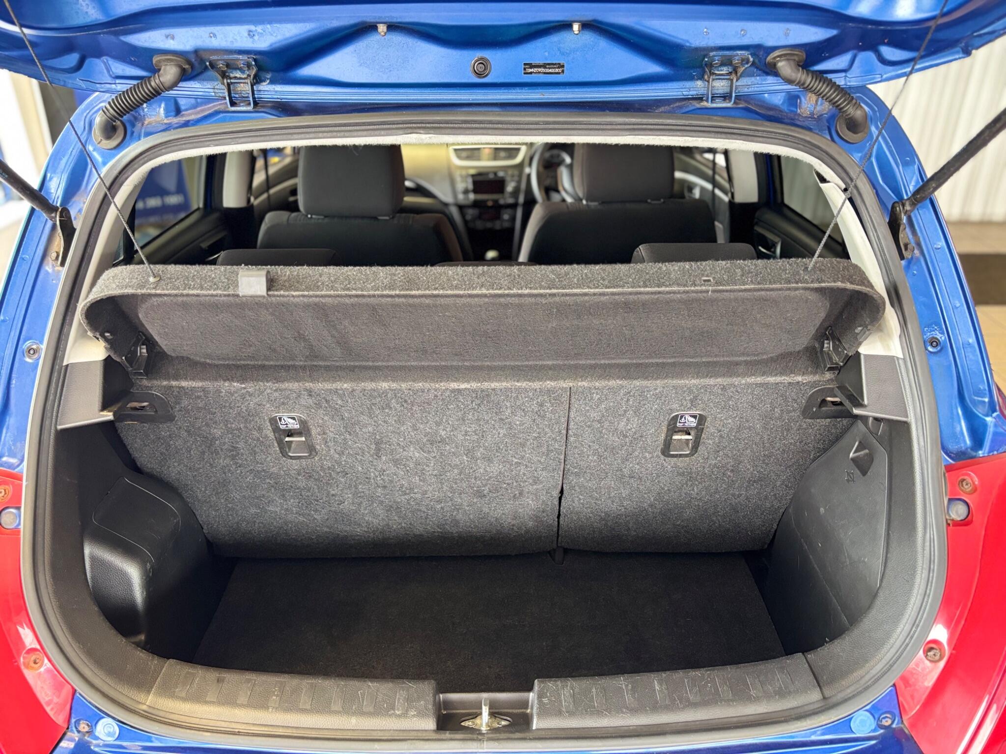 Suzuki Swift view 19