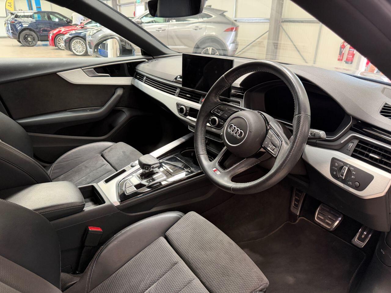 Audi A5 view 3