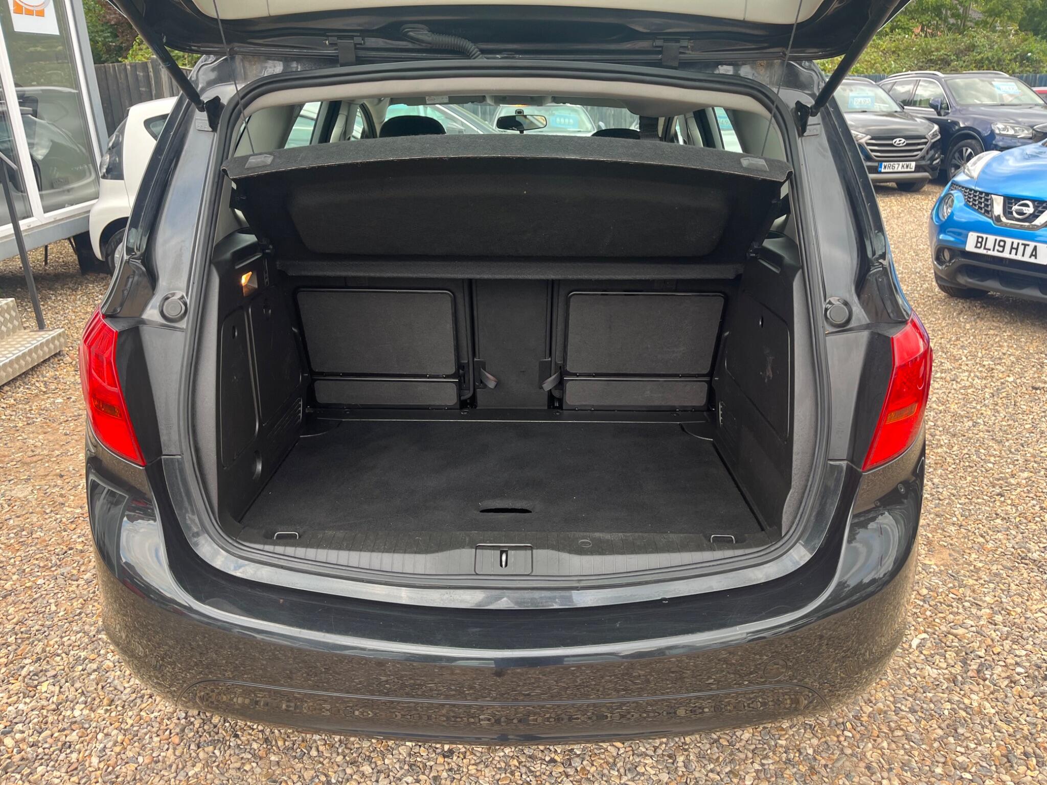 Vauxhall Meriva view 7