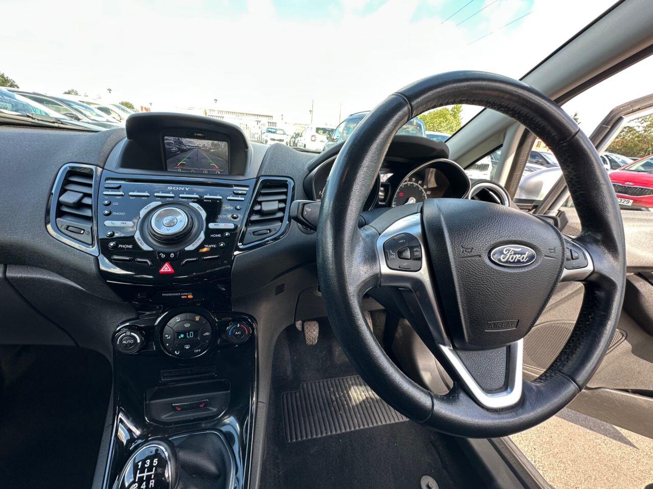 Ford Fiesta view 49