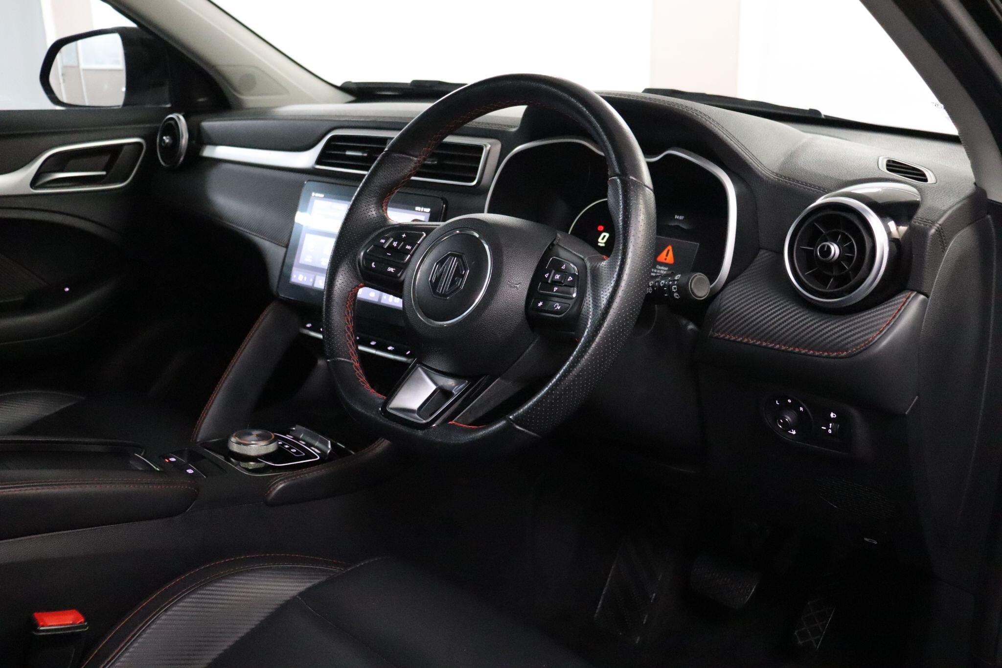 MG MG ZS view 5