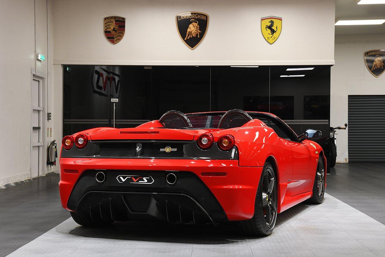 Ferrari F430 view 3