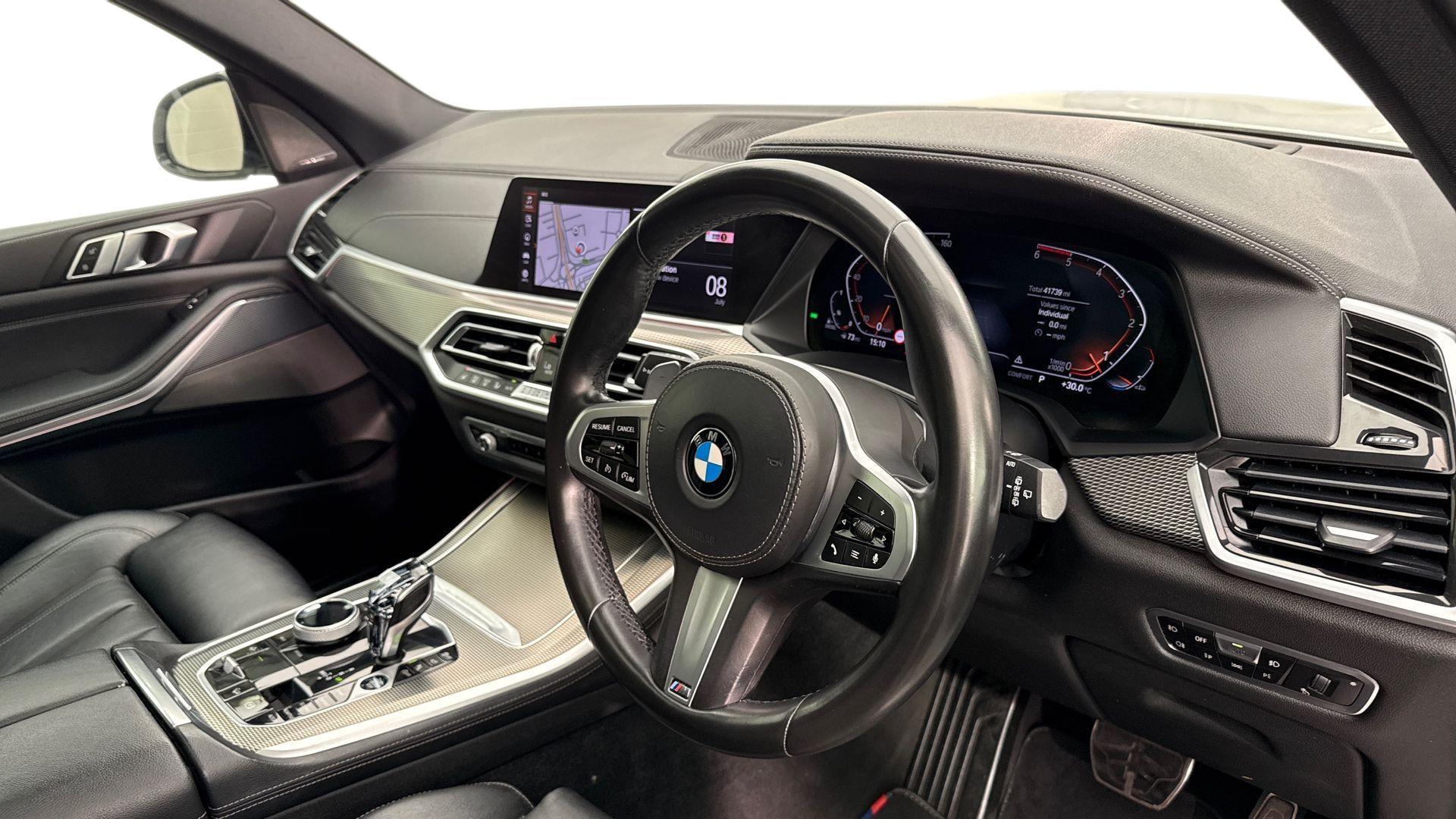 BMW X5 view 6