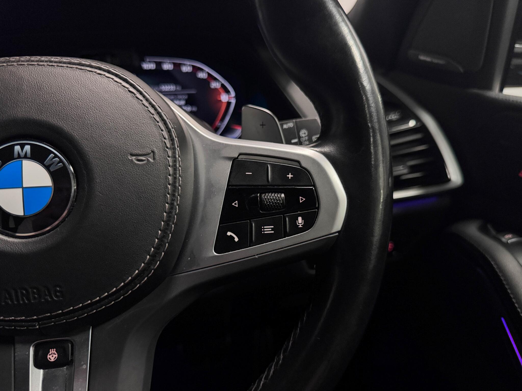 BMW X5 view 16