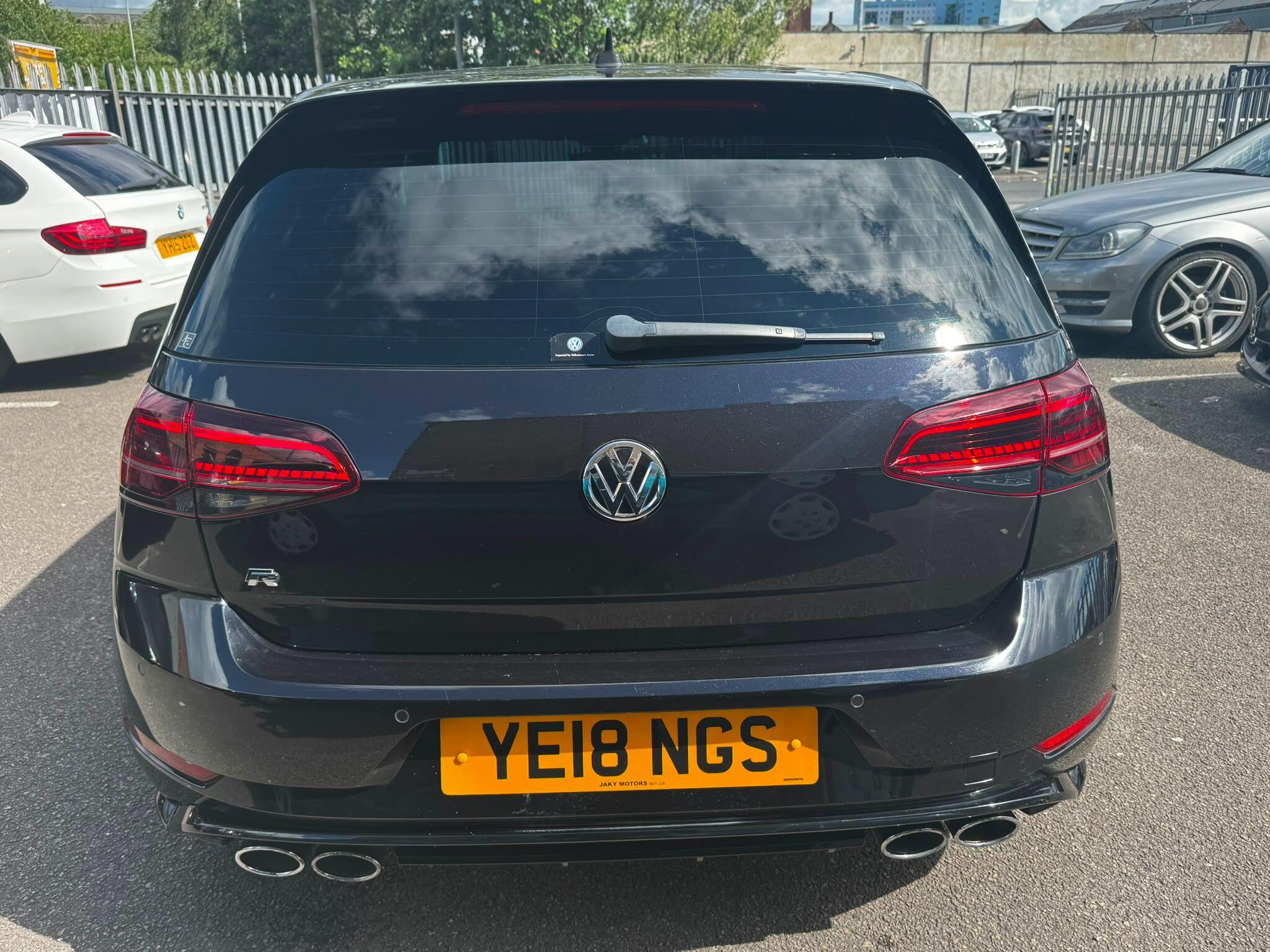 Volkswagen Golf view 11