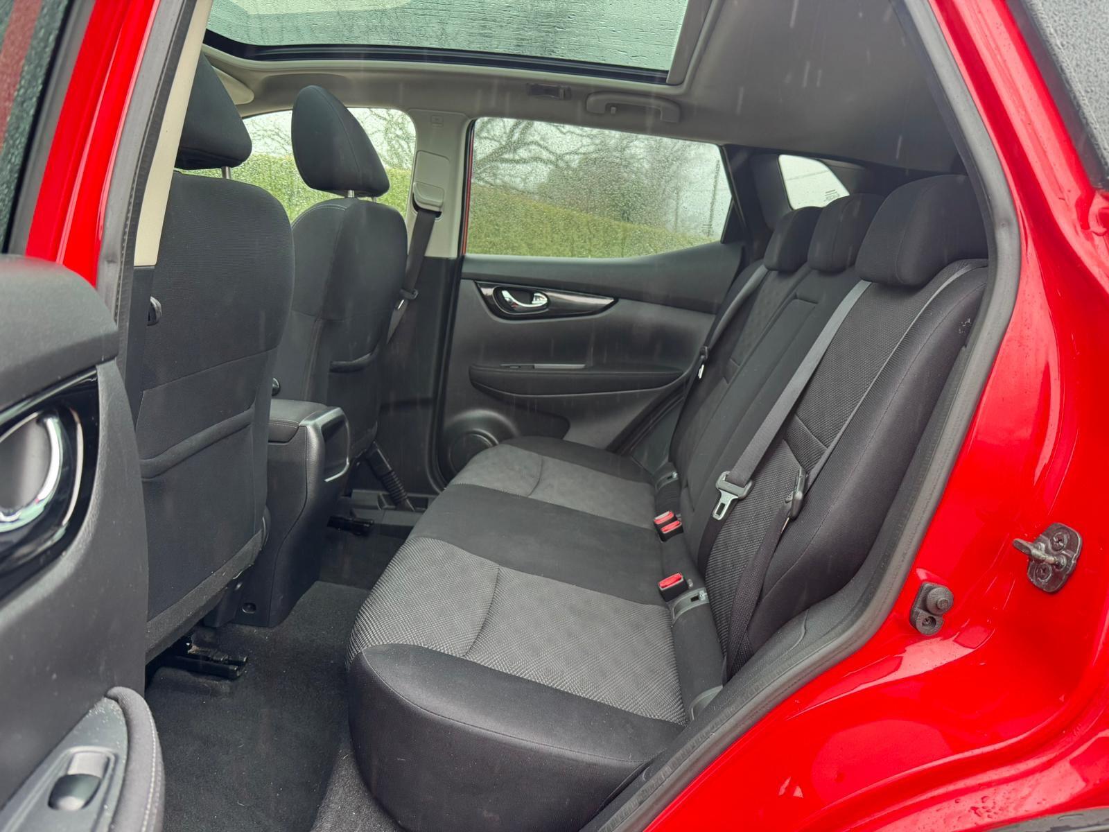 2015 Nissan Qashqai image 23