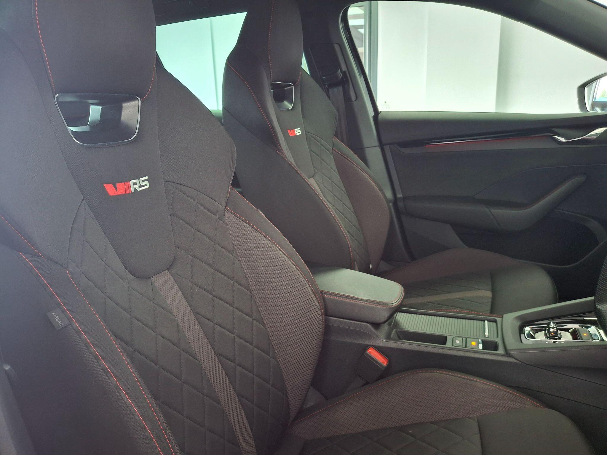 Skoda Octavia view 8