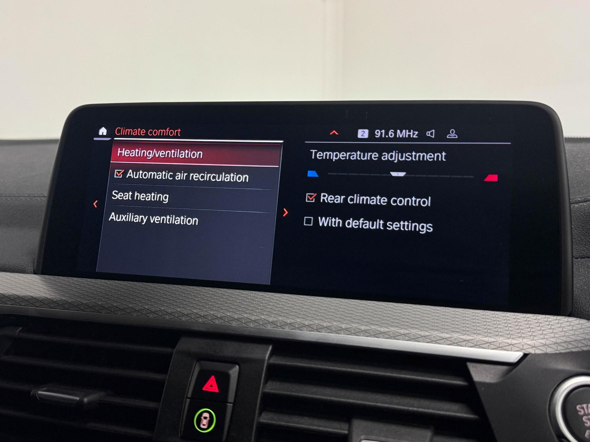 BMW X4 view 58