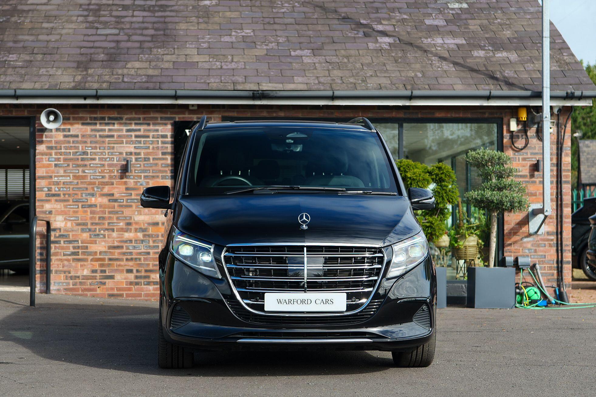 Mercedes-Benz V Class view 2